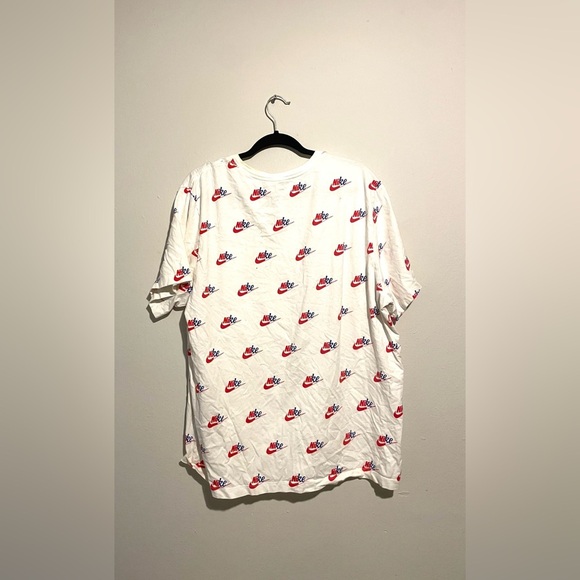 Nike Shirt Size XXL white all over print short sleeve pullover - Picture 6 of 8